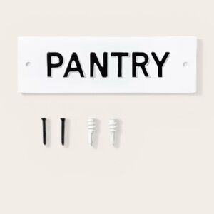 Pantry sign Hearth and Hand with Magnolia